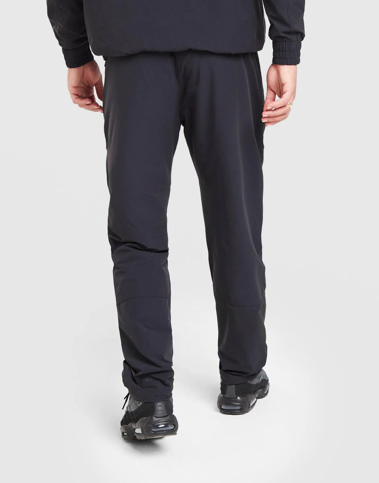 Air Max Woven Cargo Pants Lightweight Cushioning Sporty Capris