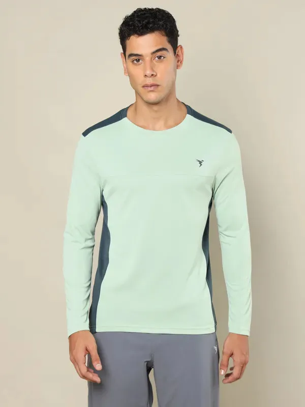 Men Colorblock Slim Fit Crew Neck T-shirt with TECHNO COOL  warm weather
