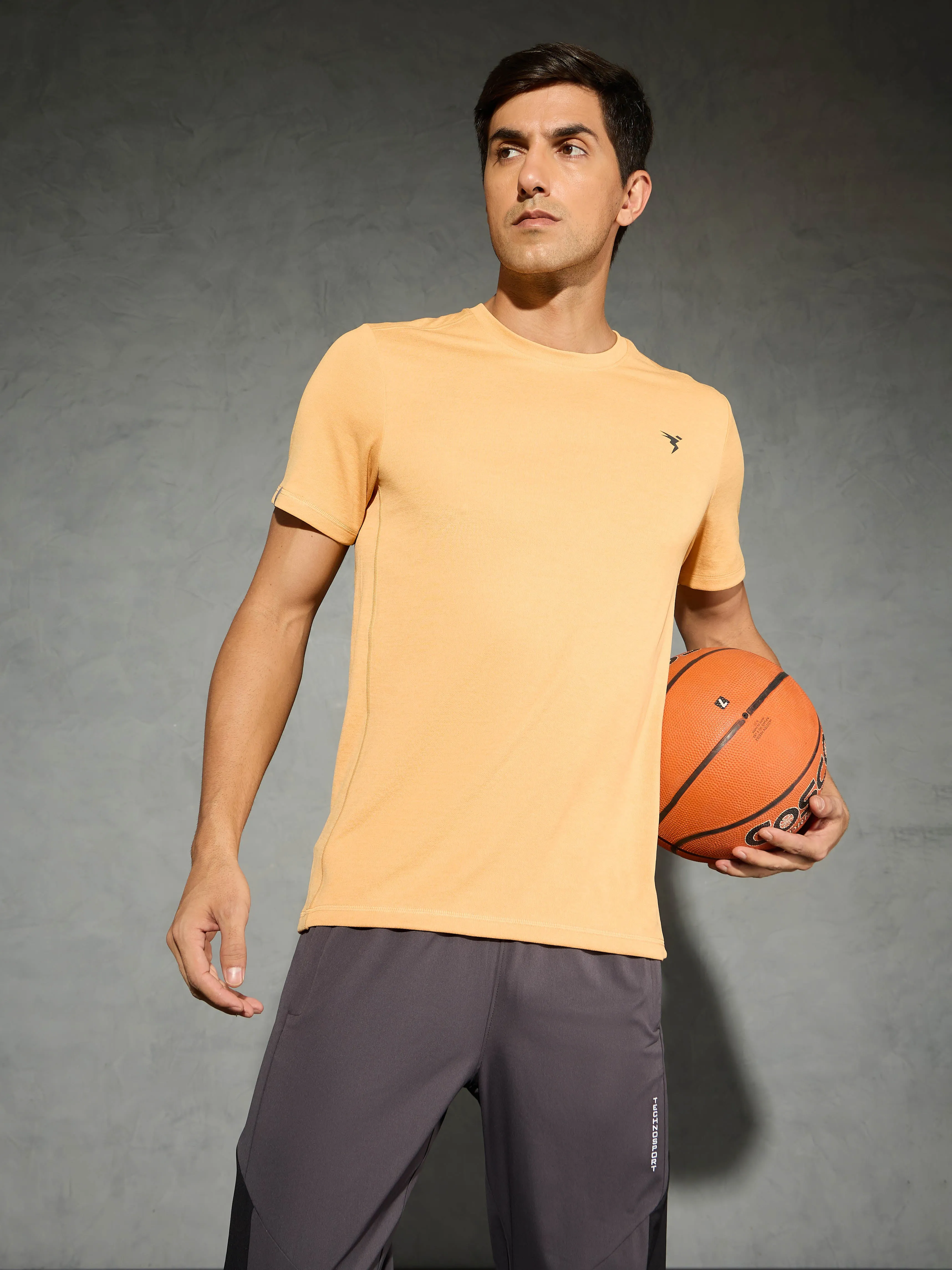 Retro Style Men Solid Slim Fit Crew Neck T-shirt with DOUBLE COOL