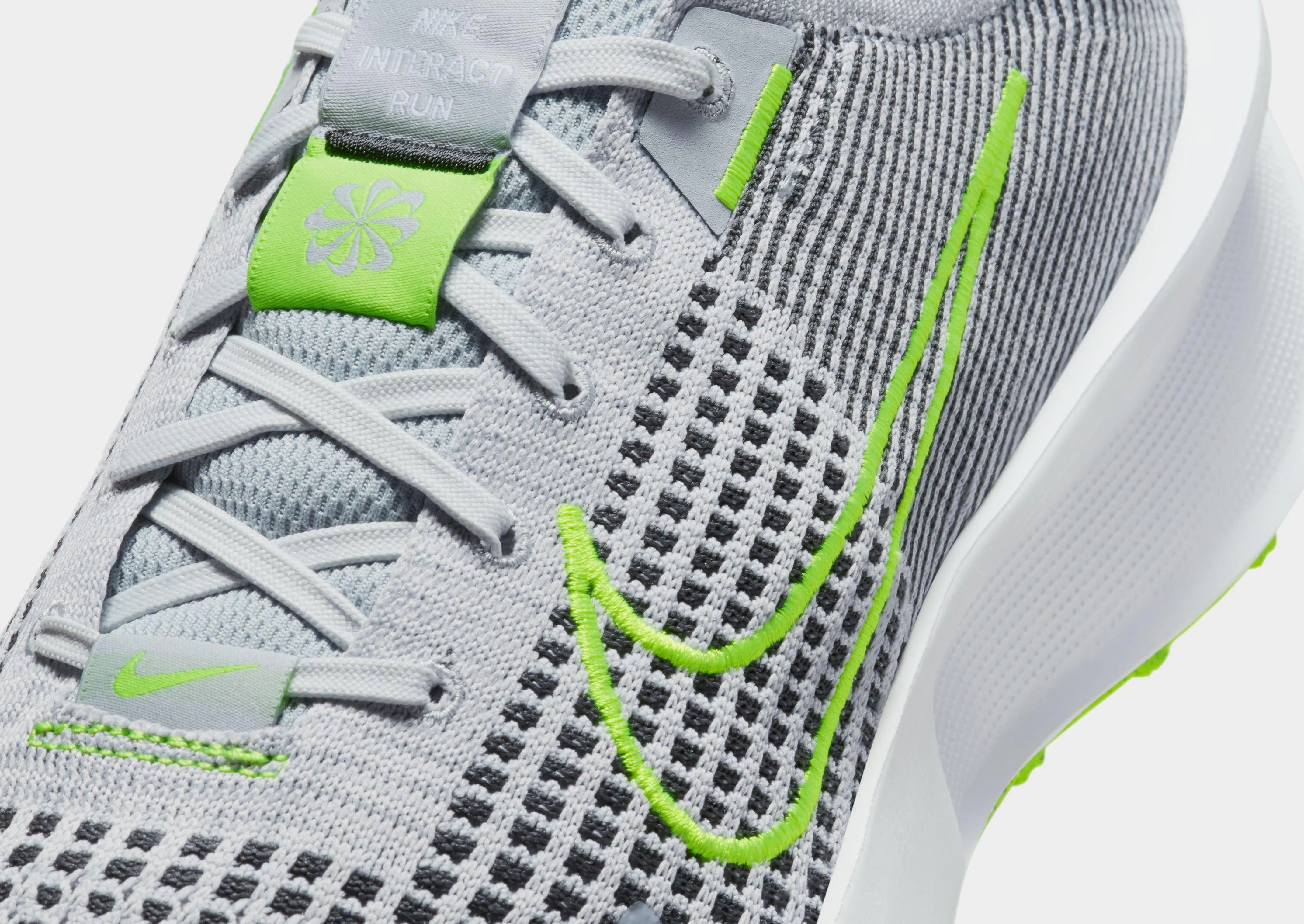 patterned running shoes Non-Slip Outsole Interact Run