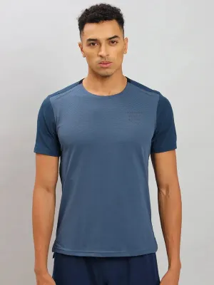 Men Solid Slim Fit Crew Neck T-shirt with ELASTO PLUS Adjustable Hem Matte Look