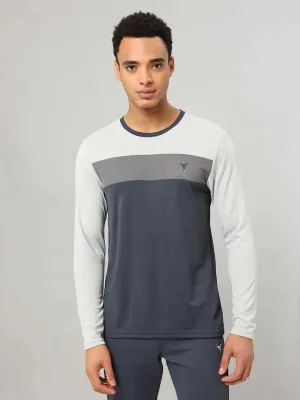 Men Colorblock Slim Fit Crew Neck T-shirt with MATPIQ Picnic