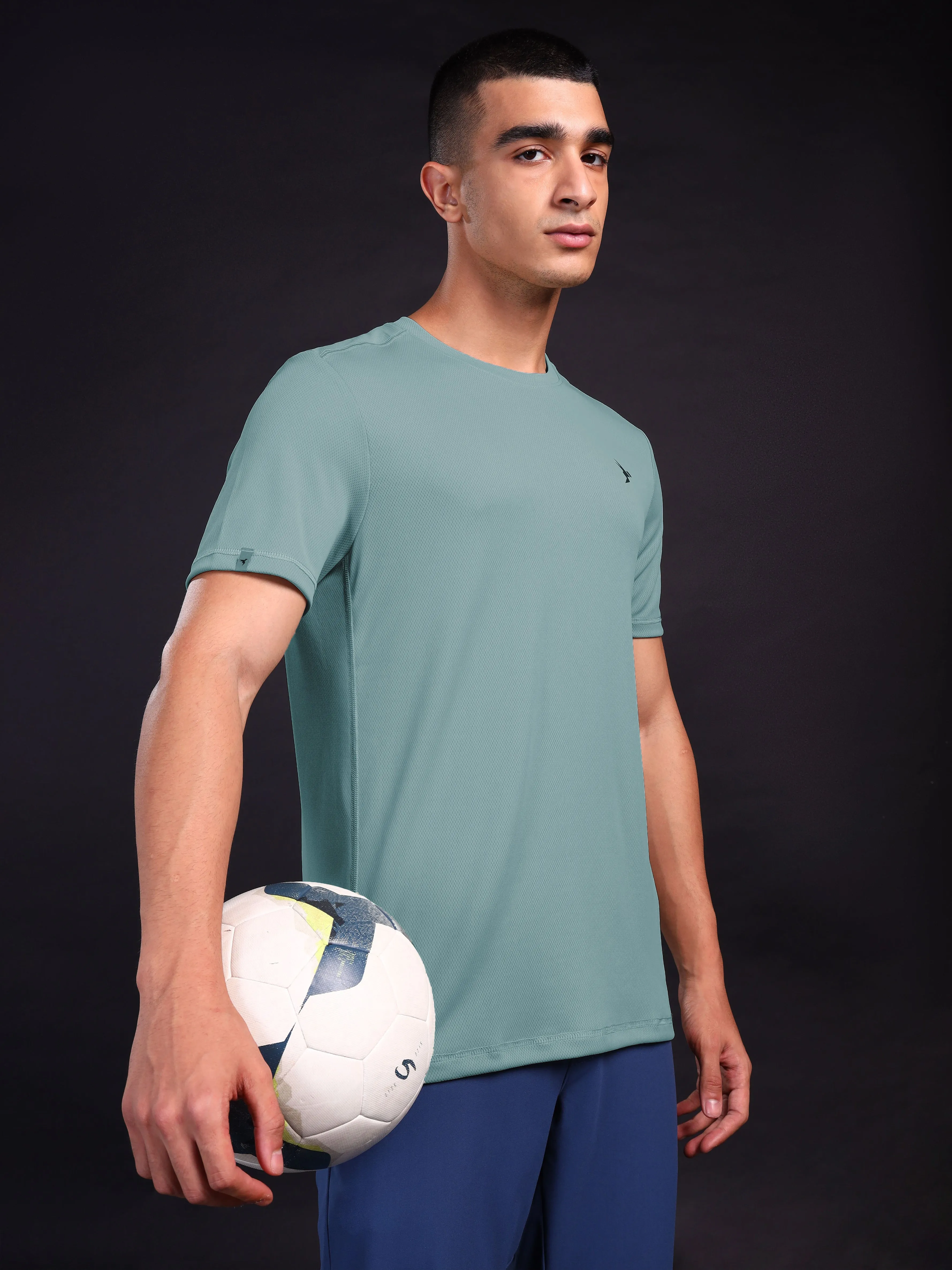 Flattering Design Men Solid Slim Fit Crew Neck T-shirt with TECHNO COOL 