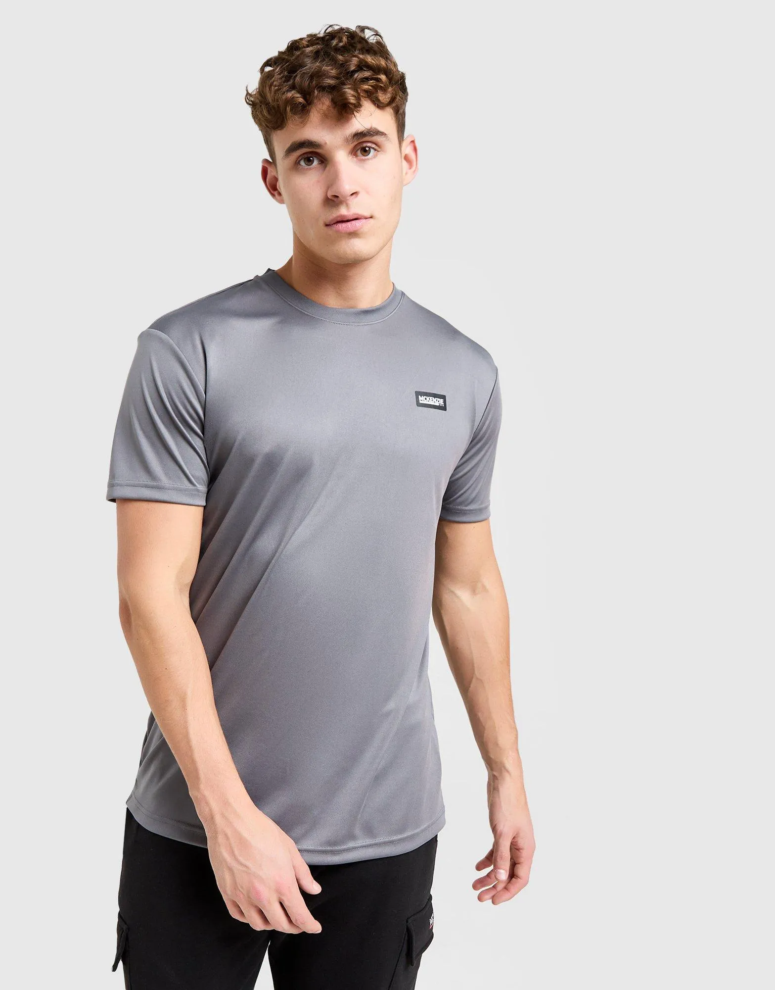 Holiday Outfit Style Essential Wardrobe Dalston T-Shirt