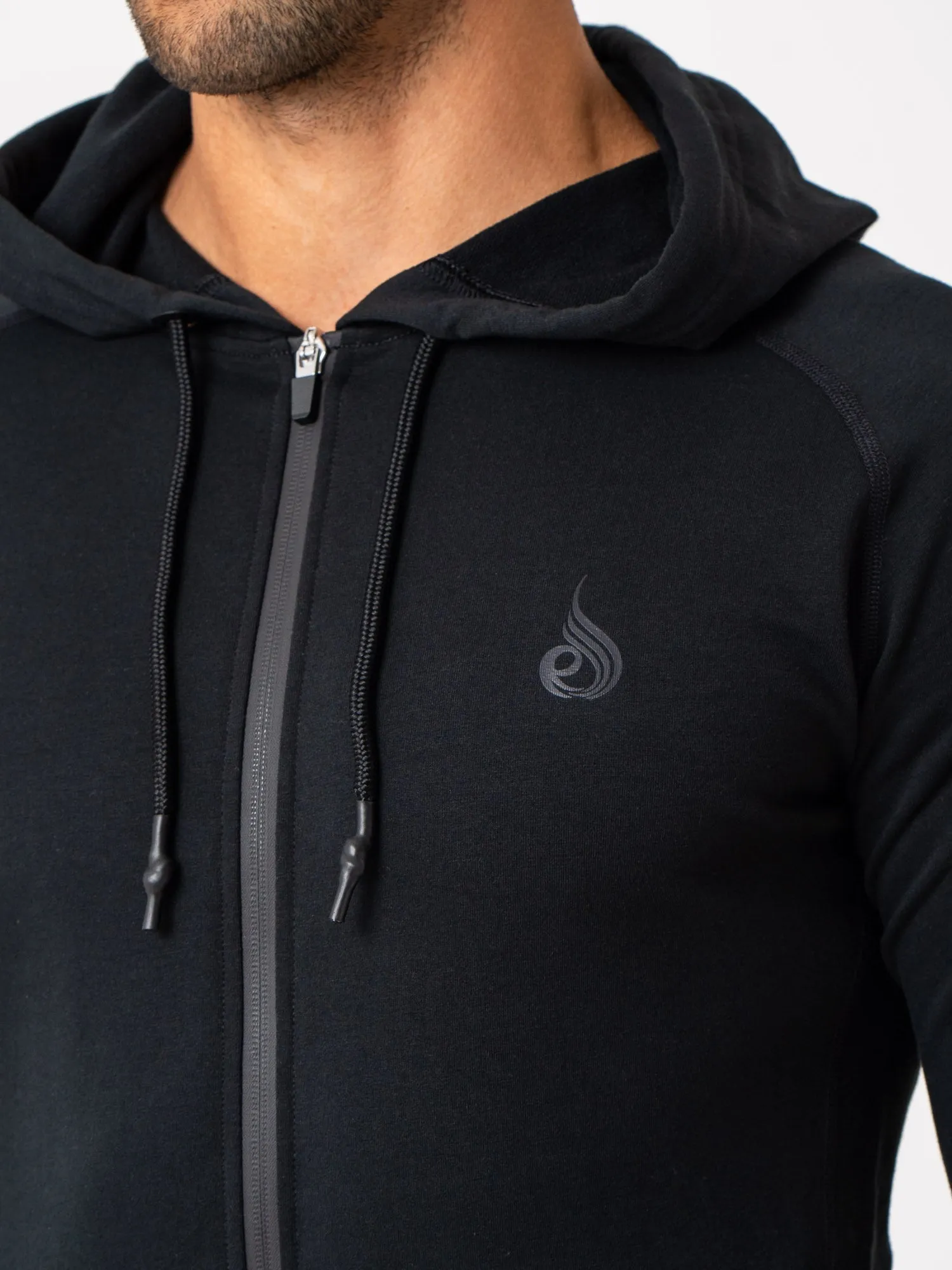 Endurance Zip Up Jacket - Black product snowboarding suitability