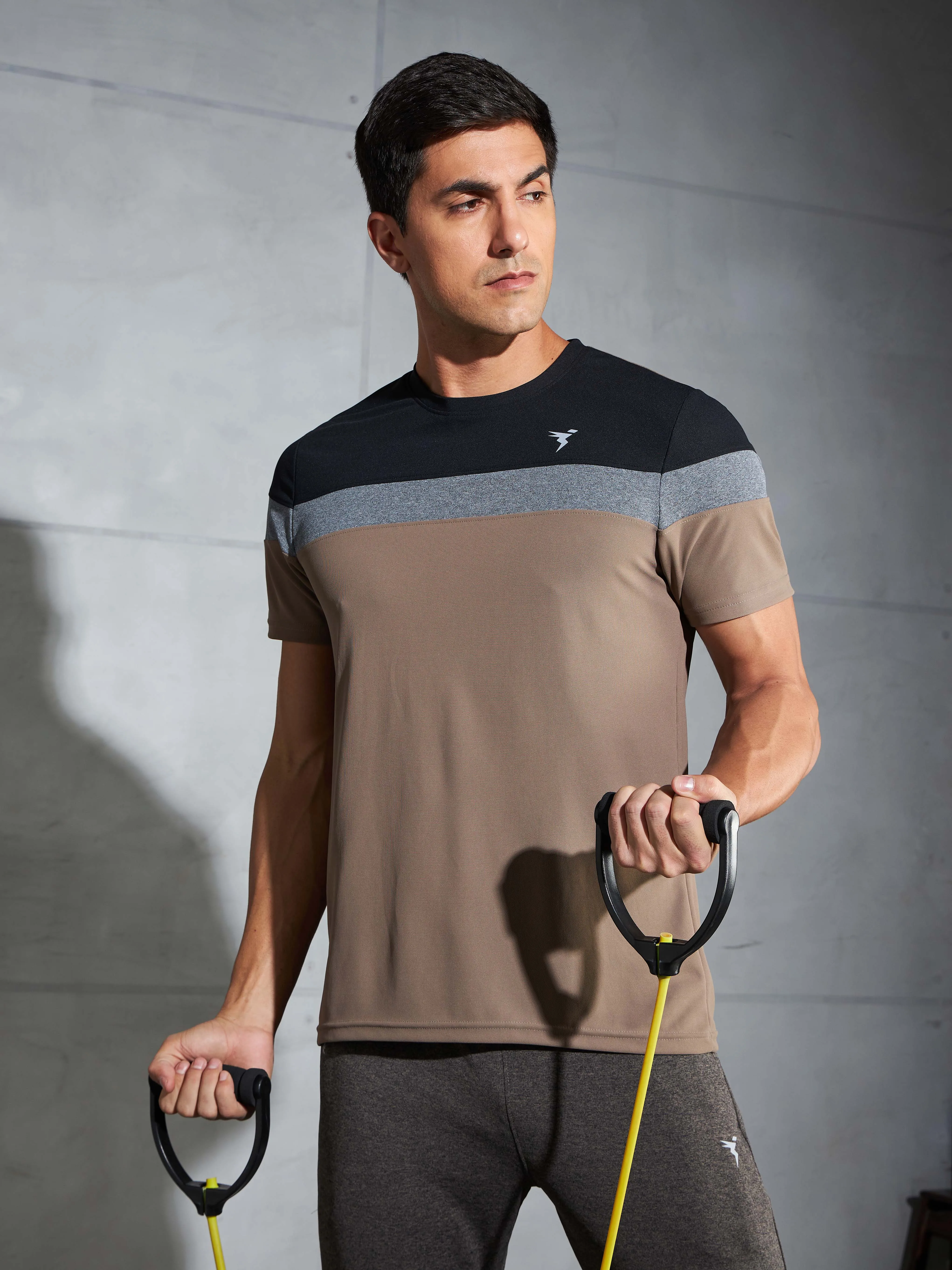 Men Colorblock Slim Fit Crew Neck T-shirt with MATPIQ Relaxed Flex Comfy Vibes