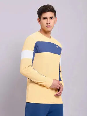 Men Colorblock Slim Fit Crew Neck T-shirt with TECHNOLITE Simple and Comfortable