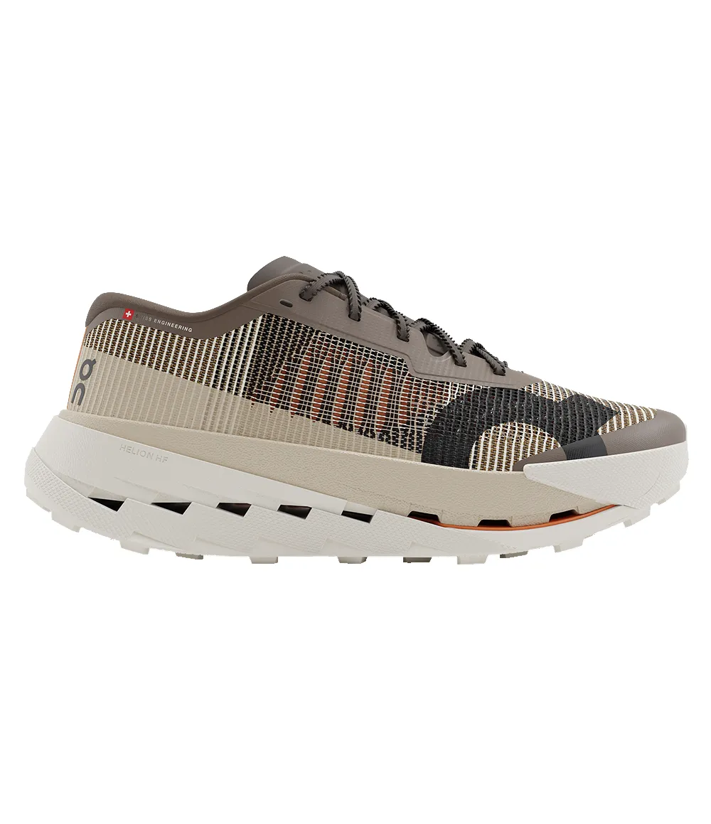 M Cloudultra Pro Remarkable flexibility running in a strait area shoes