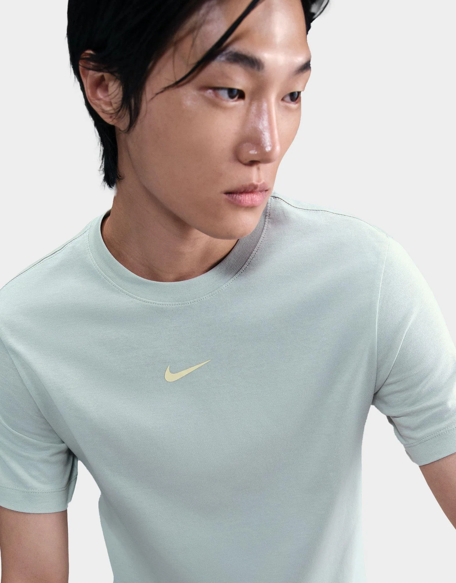 Sportswear T-Shirt Sleek Comfort Breathable Essentials