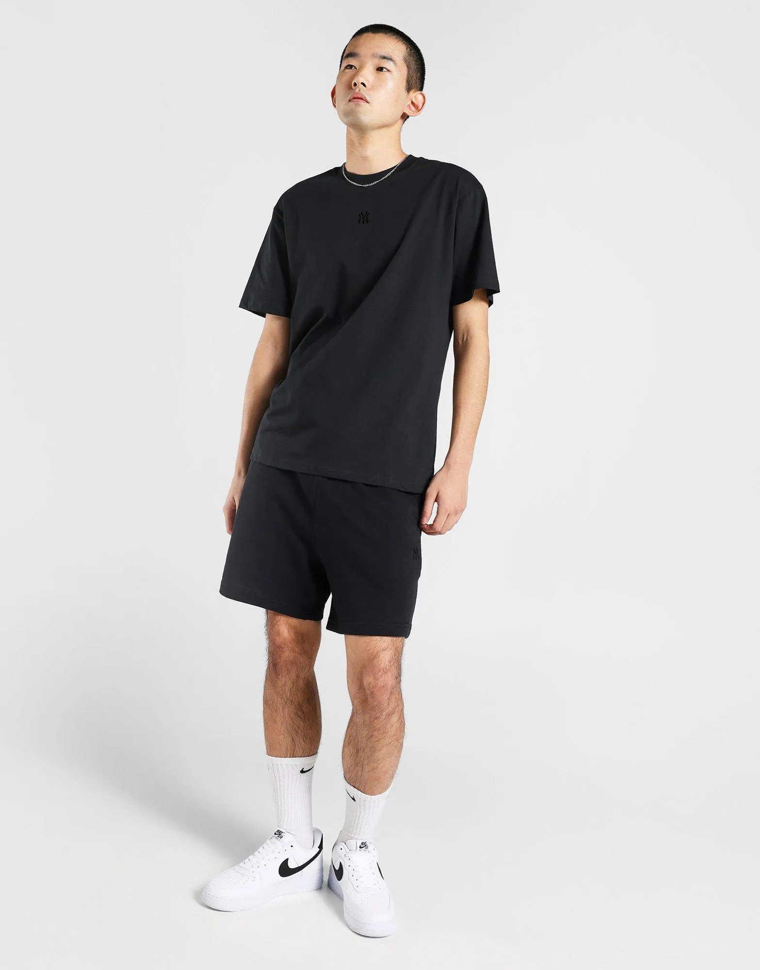ComfortOptimizedConstruction Yankees Tonal Embroidery T-shirt