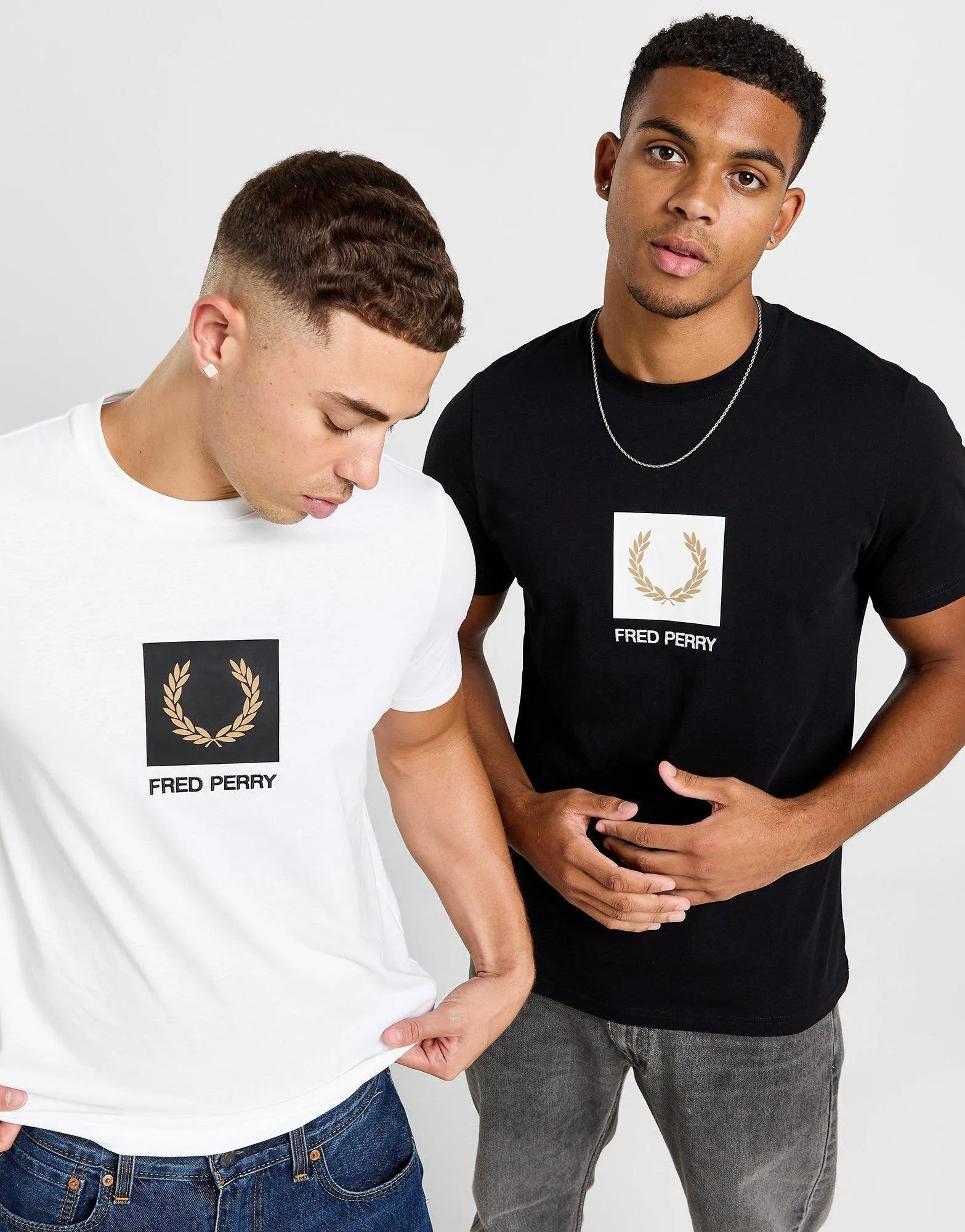 Stacked Branded T-Shirt Chic Cut Breathable mesh panel