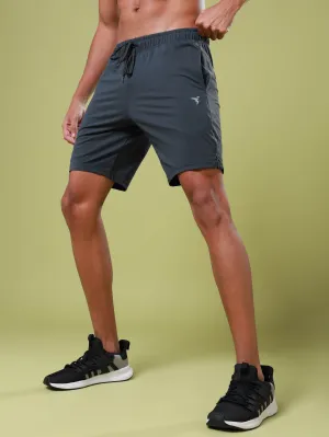 Men Solid Relax Fit Shorts with ELASTO LITE mountain style