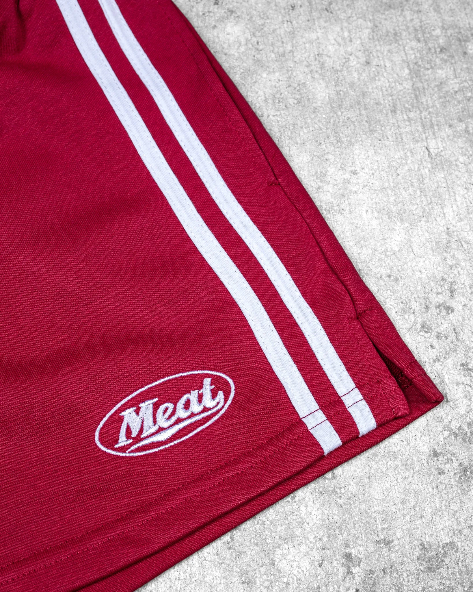 Quick Action Fit Everyday Ready SQUATTING SHORTS ?C ATHLETIC / RED