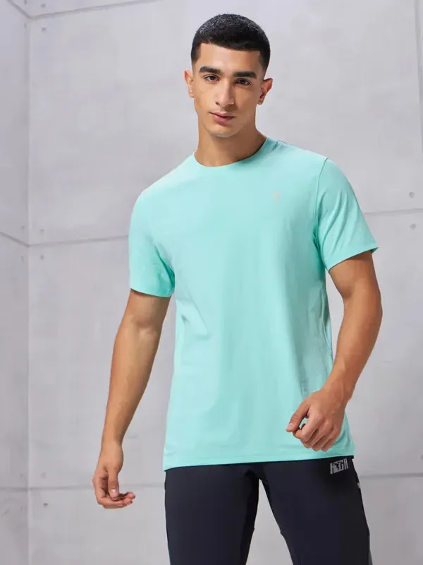 Breathable fabric Men Solid Slim Fit Crew Neck T-shirt with COTFLEX