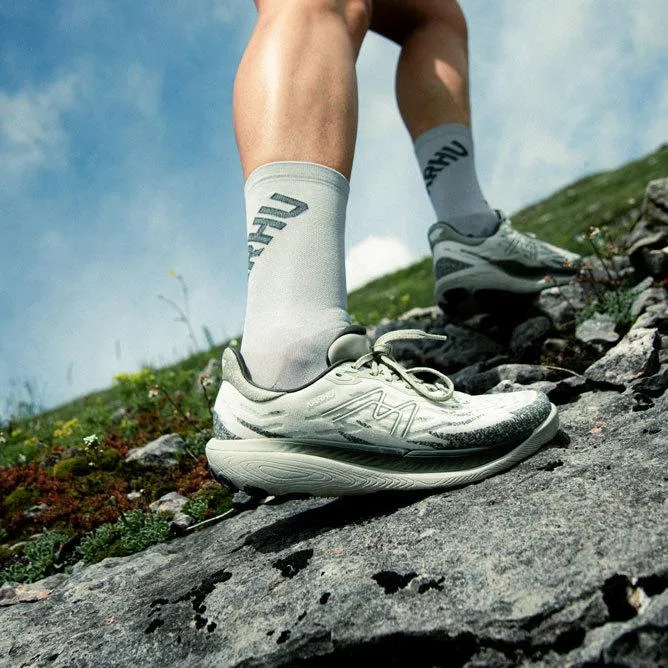 MEN'S IKONI ATR - ICICLE / YELLOW PLUM running in oval tracks shoes Ventilated Midsole