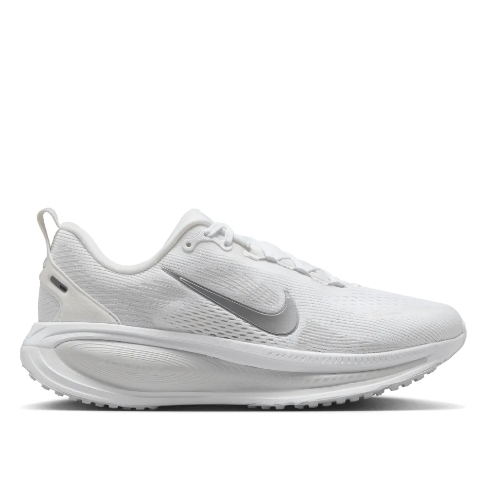 Nike Women's Vomero 18 Road Running Shoes running shoes for outdoor adventurers Gym - workout
