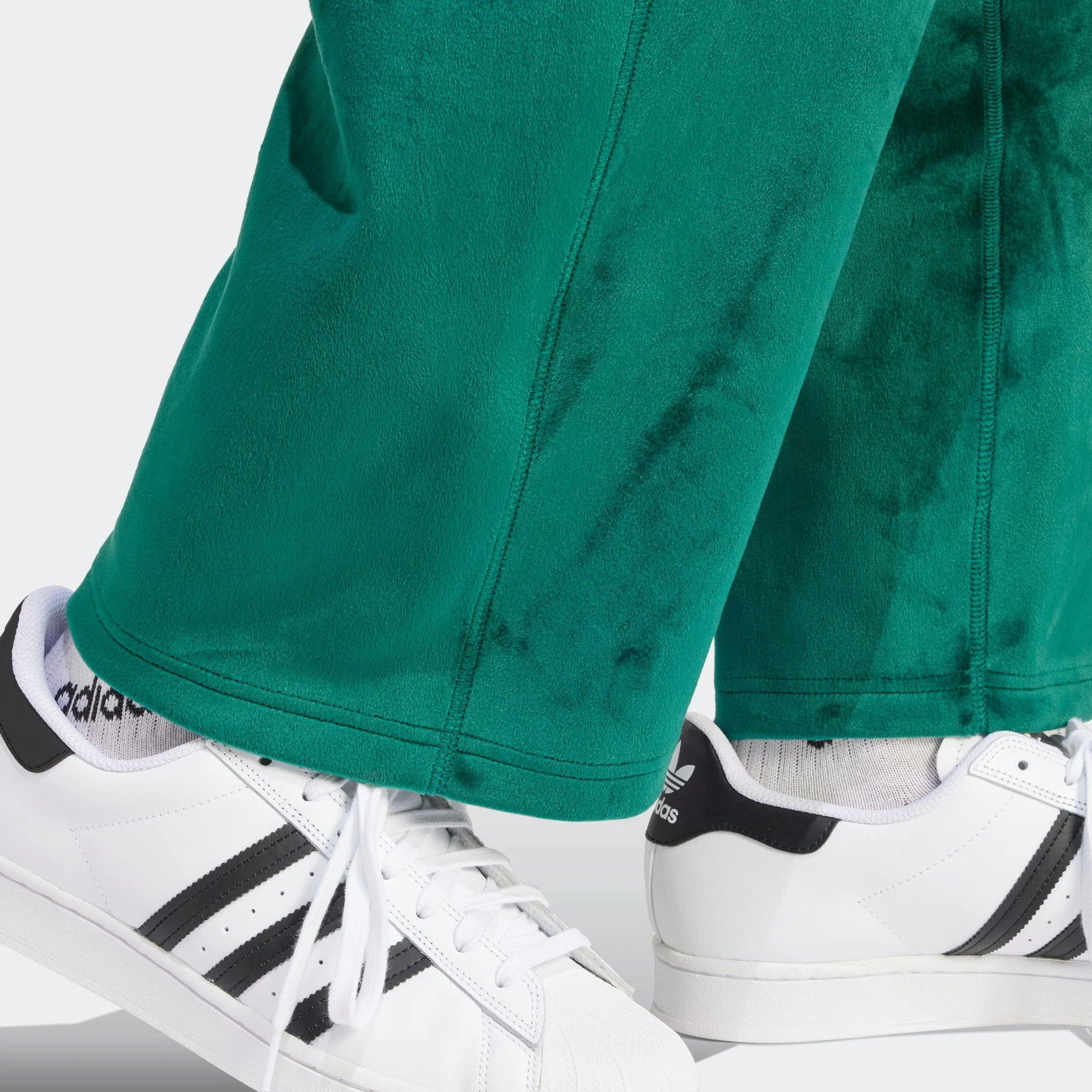 Supportive Cushion Sporty Support Premium Essentials Velour Pants