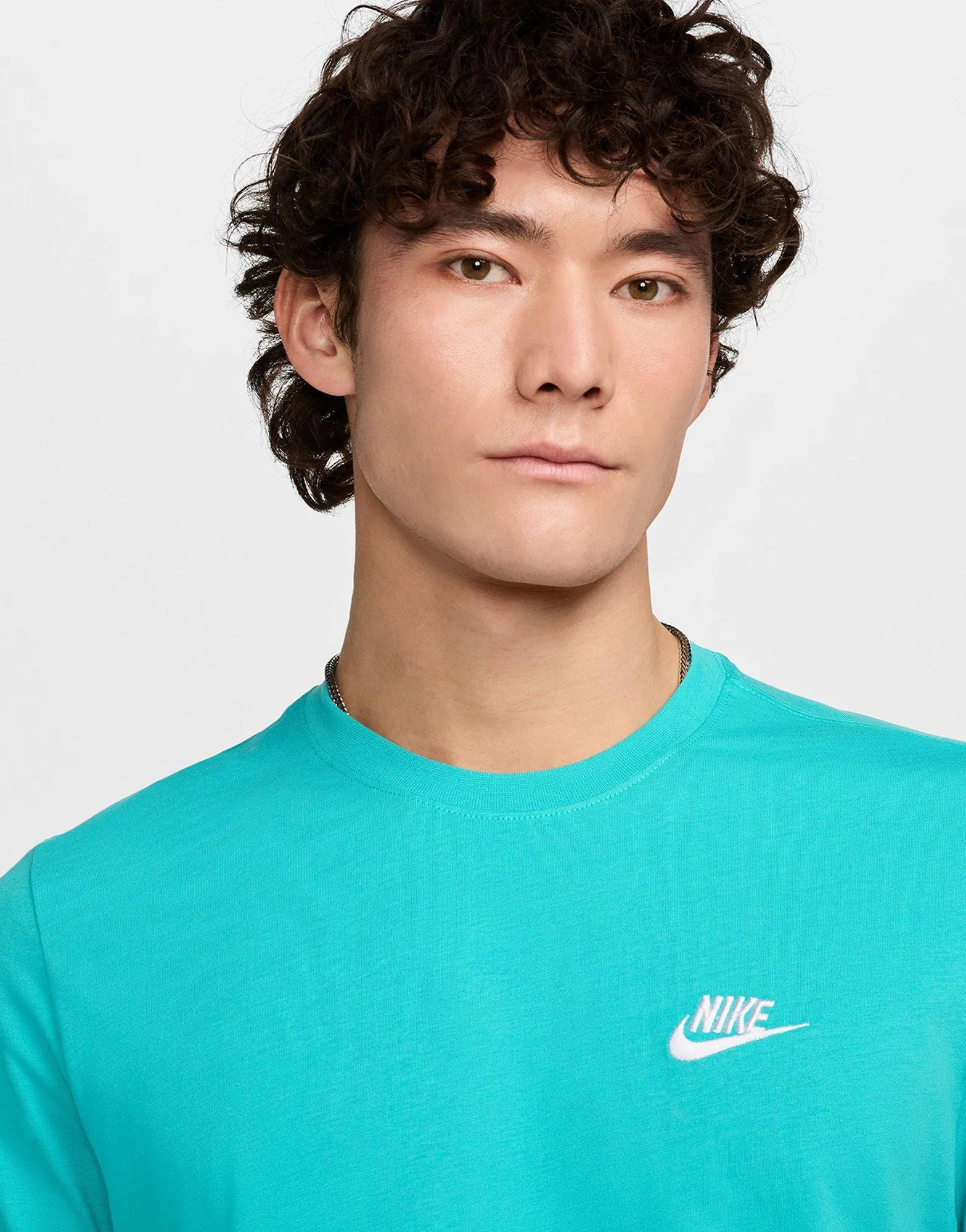 Sportswear Club T-Shirt loose but not baggy