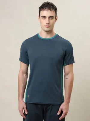 Men Colorblock Slim Fit Crew Neck T-shirt with TECHNO COOL  Breathable apparel Sporty Style Wear