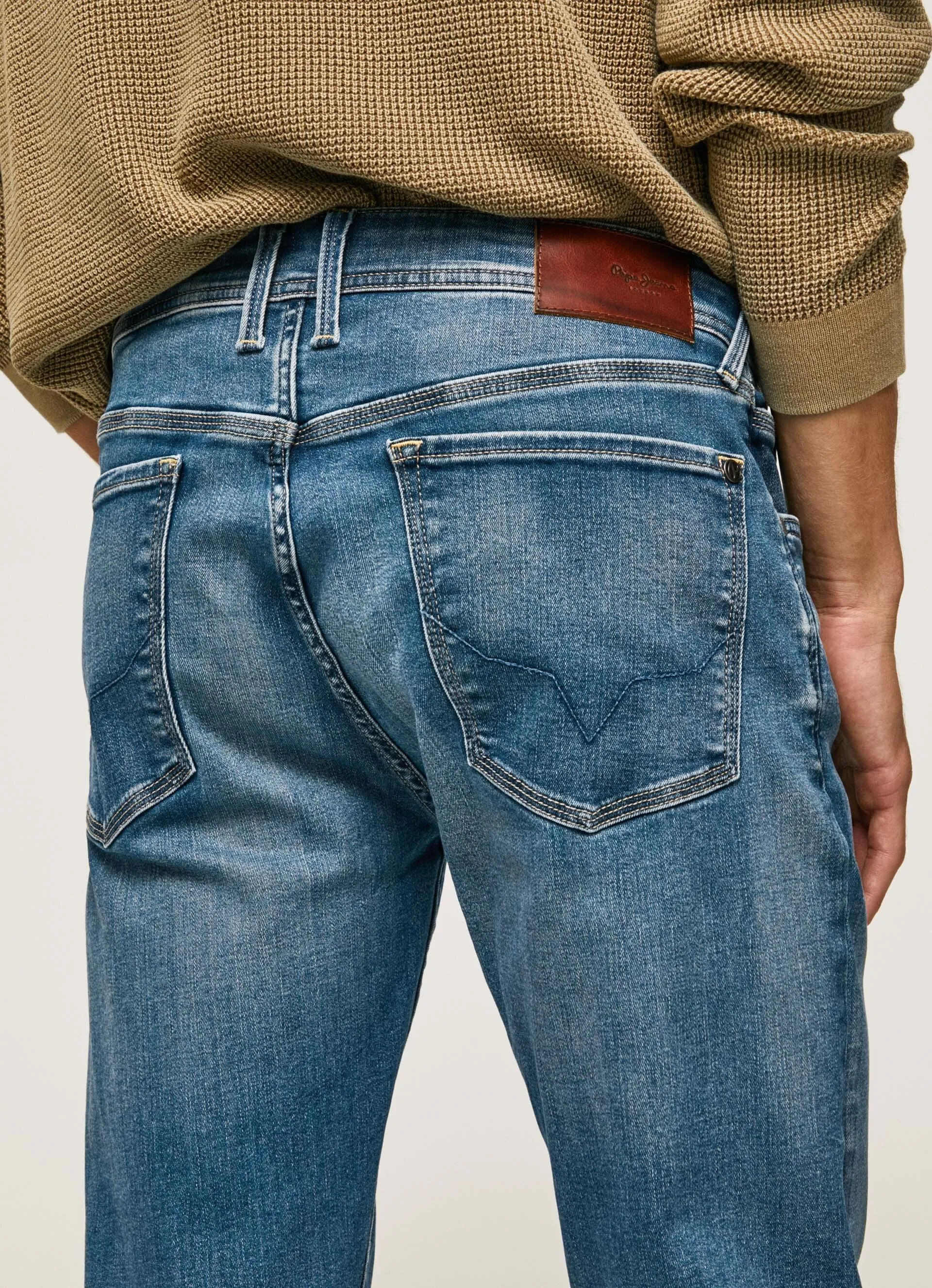 Suitable Outfit Pepe Jeans Pantalone jeans da uomo slim a vita media Hatch PM206323HP70 denim