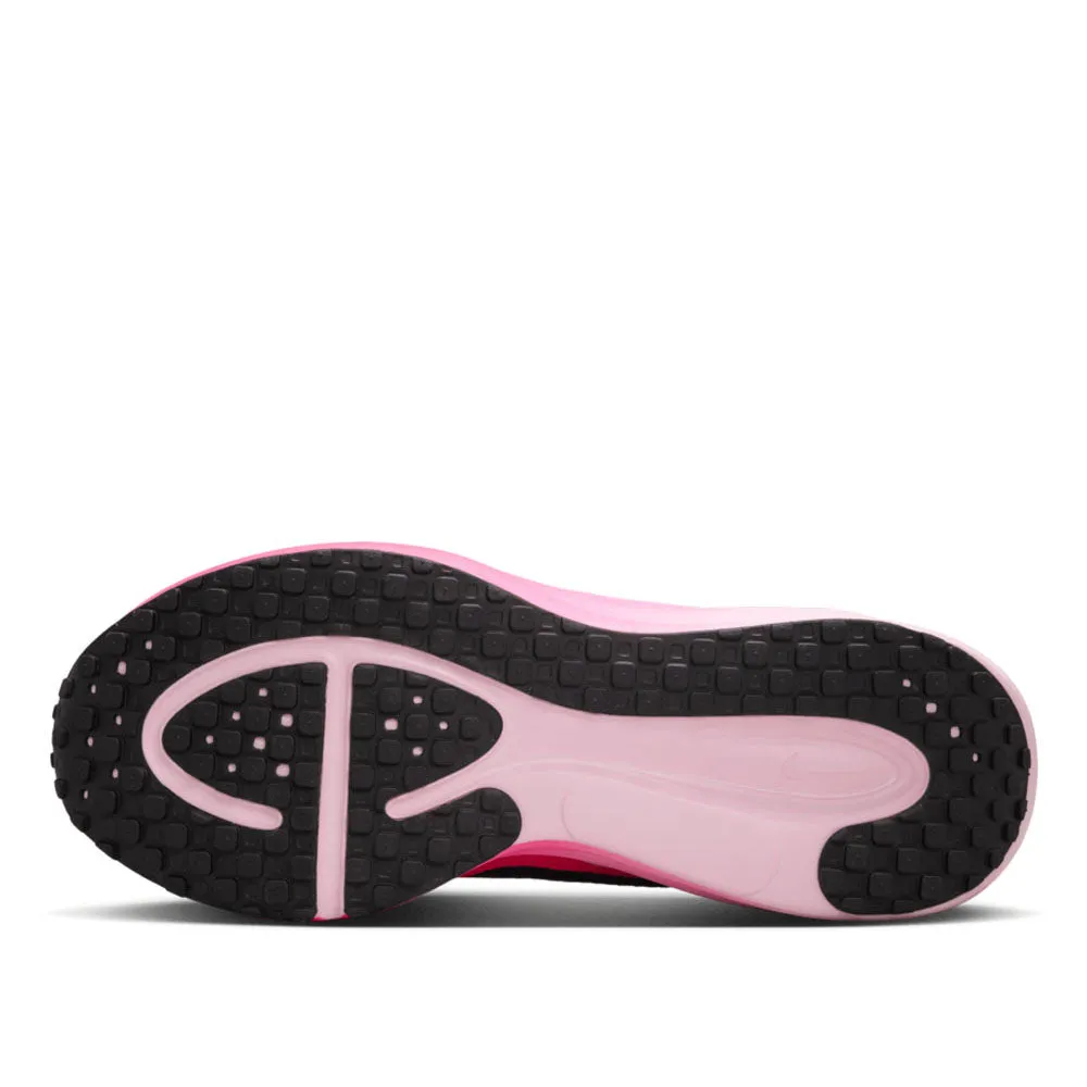 Nike Women's Revolution 8 Road Running Shoes padded - lining shoes