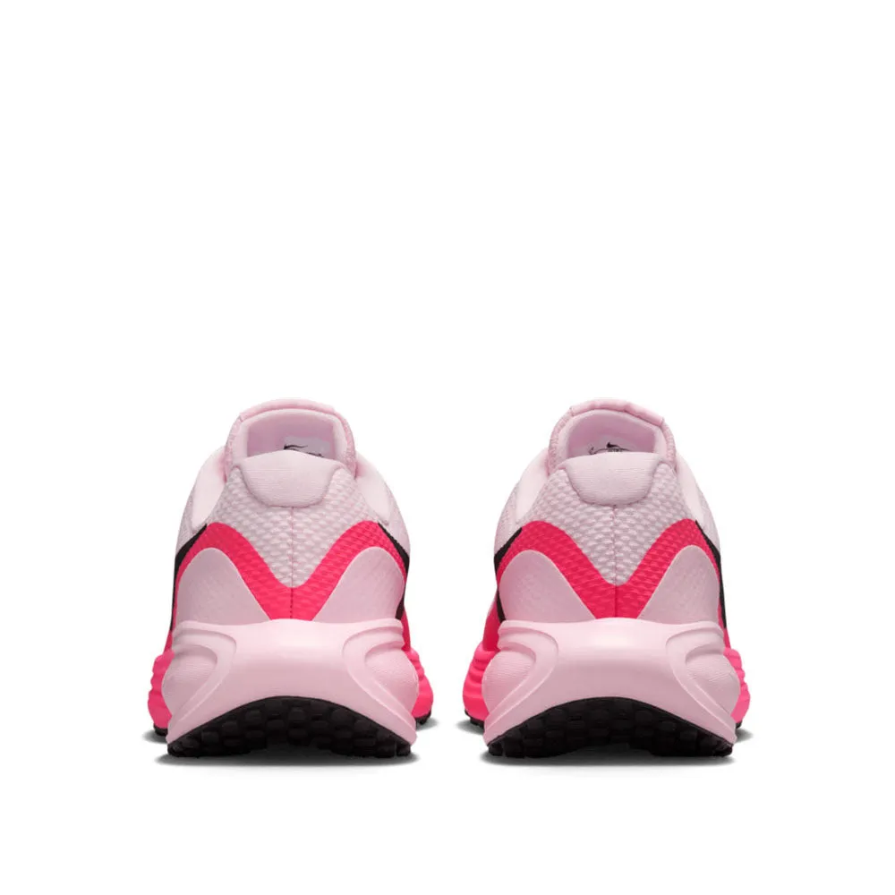 Nike Women's Revolution 8 Road Running Shoes toe - box - roomy shoes