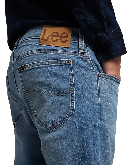 Lee Pantalone jeans da uomo Rider L701NLLT blu chiaro Responsible Denim Production Outfit Ideas