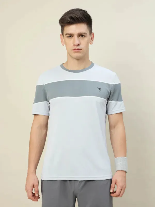 Roomy Waist Men Colorblock Slim Fit Crew Neck T-shirt with TECHNO COOL 
